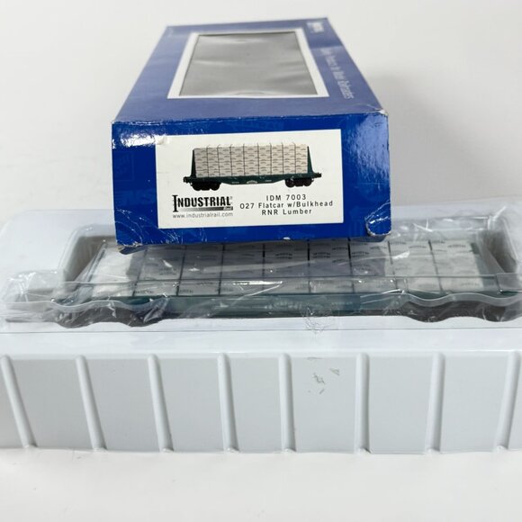 Industrial Rail O-27 Gauge IDM -7003 RNR Lumber Co Green Flatcar w/Load Boxed - Picture 12 of 12
